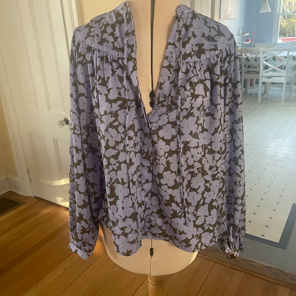 ANN TAYLOR Floral Pleated Sleeve Button Down Blouse - Lilac - NWT